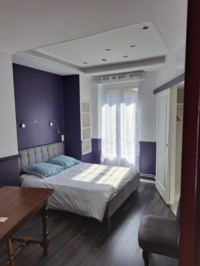 L'Appartement - Chambre Avec Salle De Bains Et Wc Dans Une Galerie D'Art Montbeliard Exterior photo